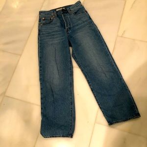 Levi’s Ribcage Straight Ankle